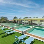 Theros Suites