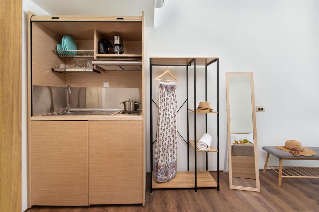 Apartment Theros